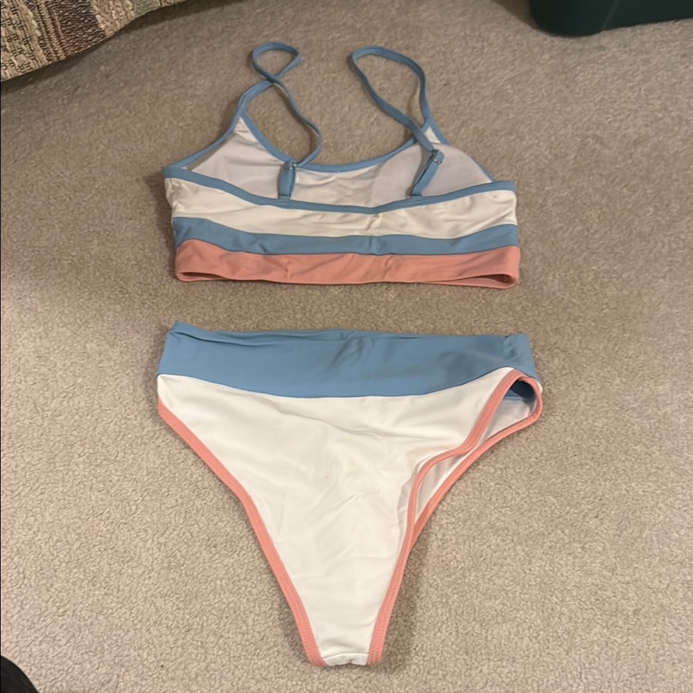 Colorblock Bikini Set - Picture 2 of 2